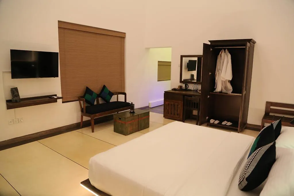 Tranquil Negombo Boutique Hotel